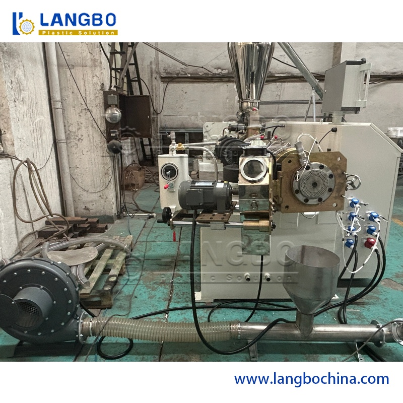 Linha de Produção de Prilling de Corte a Quente de PVC Máquina de Granulação Plástica Linha de Pelotização Plástica