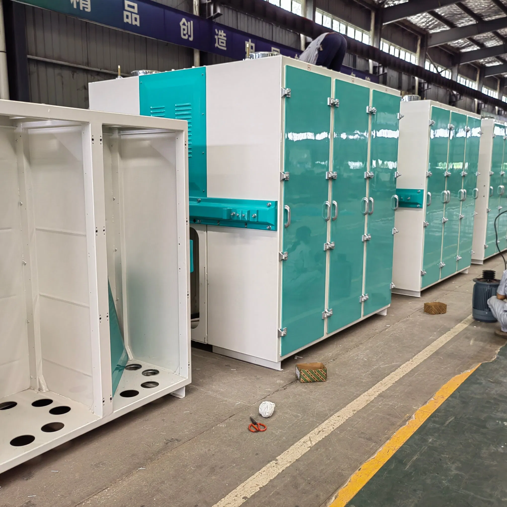 Unidade de Peneira Completa com Dispositivo de Alimentação Integrado e Múltiplos Bicos para Manuseio Automatizado de Materiais em Planta de Moagem de Grãos em Grande Escala