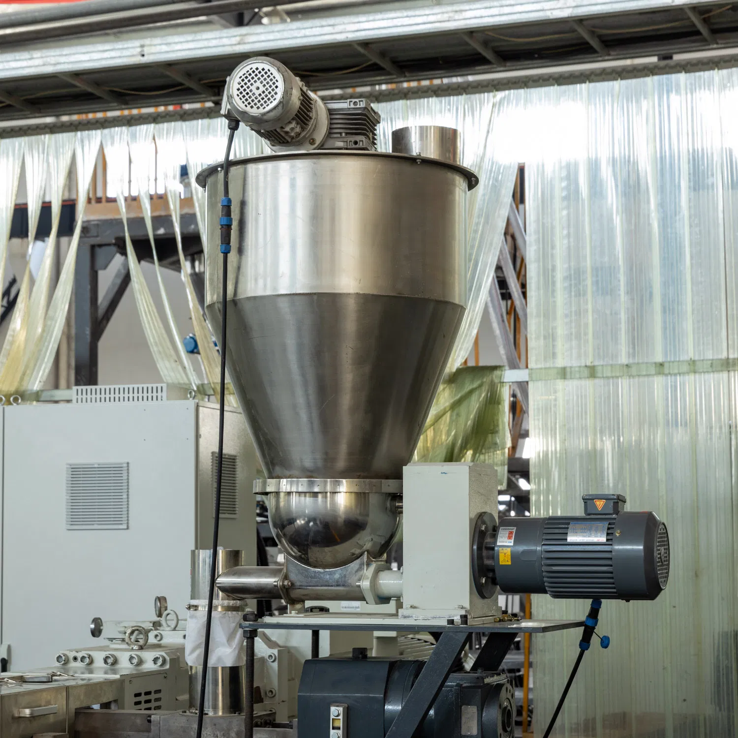 Linha de Extrusão de Pellets de Masterbatch Inovadora com Tecnologia de Granulação de Parafuso Duplo
