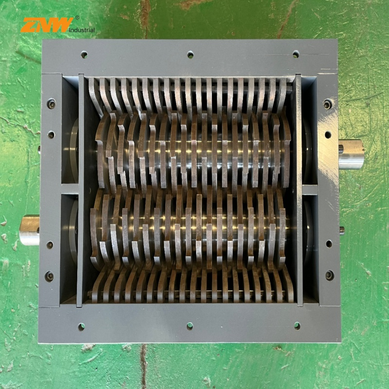 Máquina de Trituração para Reciclagem de Papel, Metal e Garrafas de Plástico a Baixo Preço para Garrafas de PET/HDPE/LDPE/PP/PE, Filmes Plásticos, Para-choques de Plástico, Bateria, Tubo de Plástico, Placas de PCB