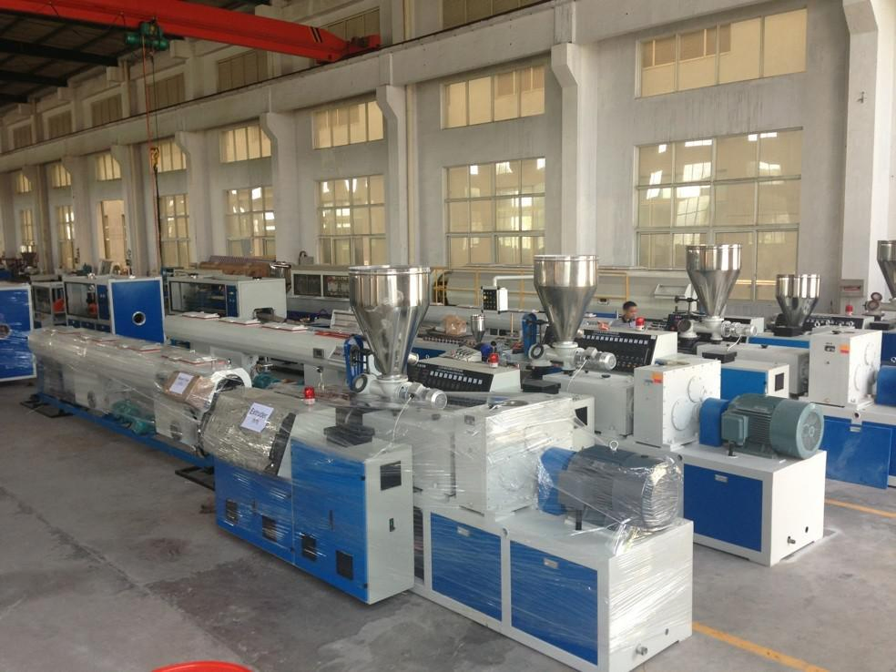 Extrusora de Parafuso Duplo de PVC