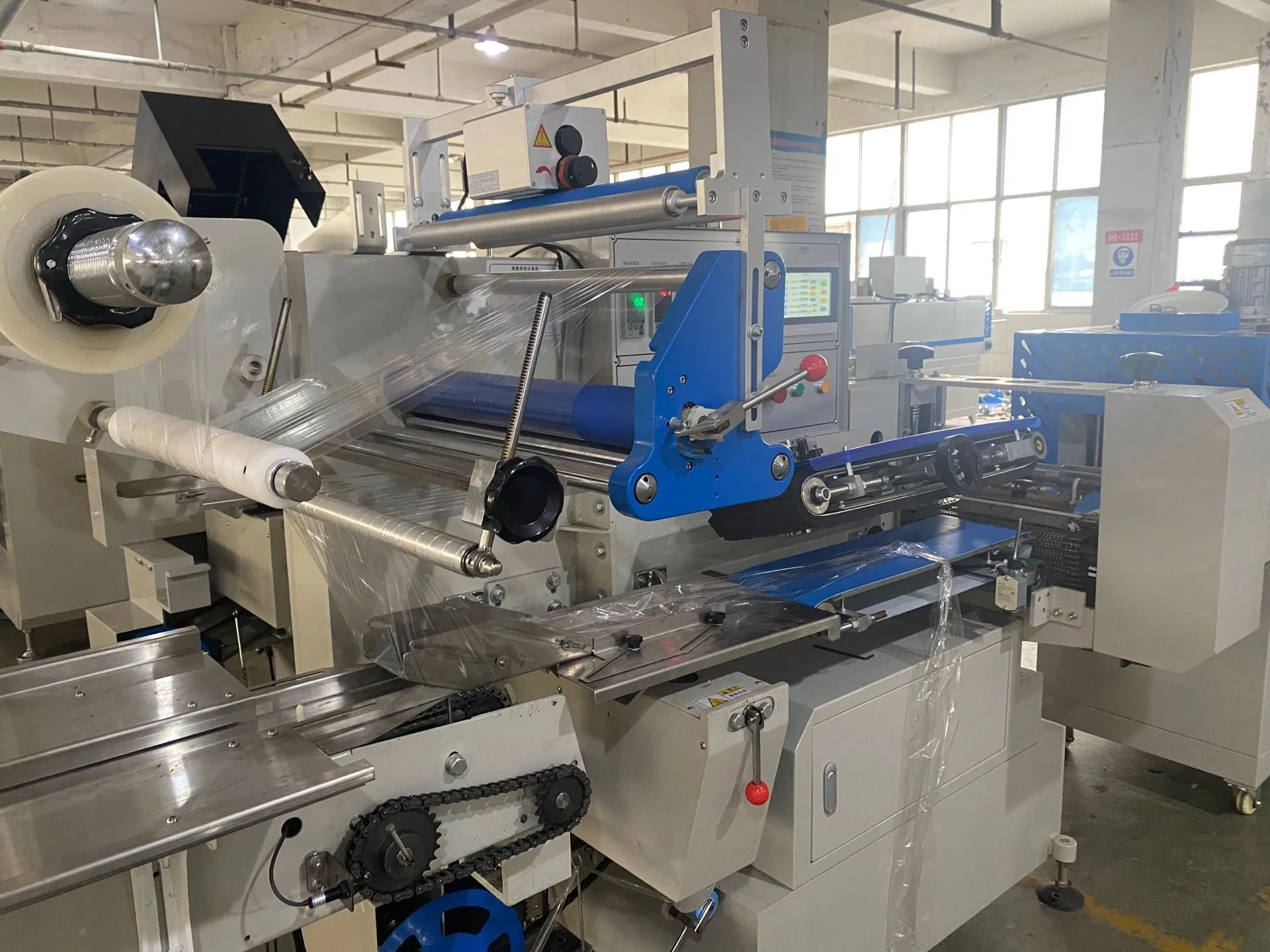 Máquina de Embalagem Automática de Discos de Flap Estilo L, Grampos, Empilhamento, Envoltório Térmico, Selagem de Filme POF PVC com Barra L, Embalagem Encolhível