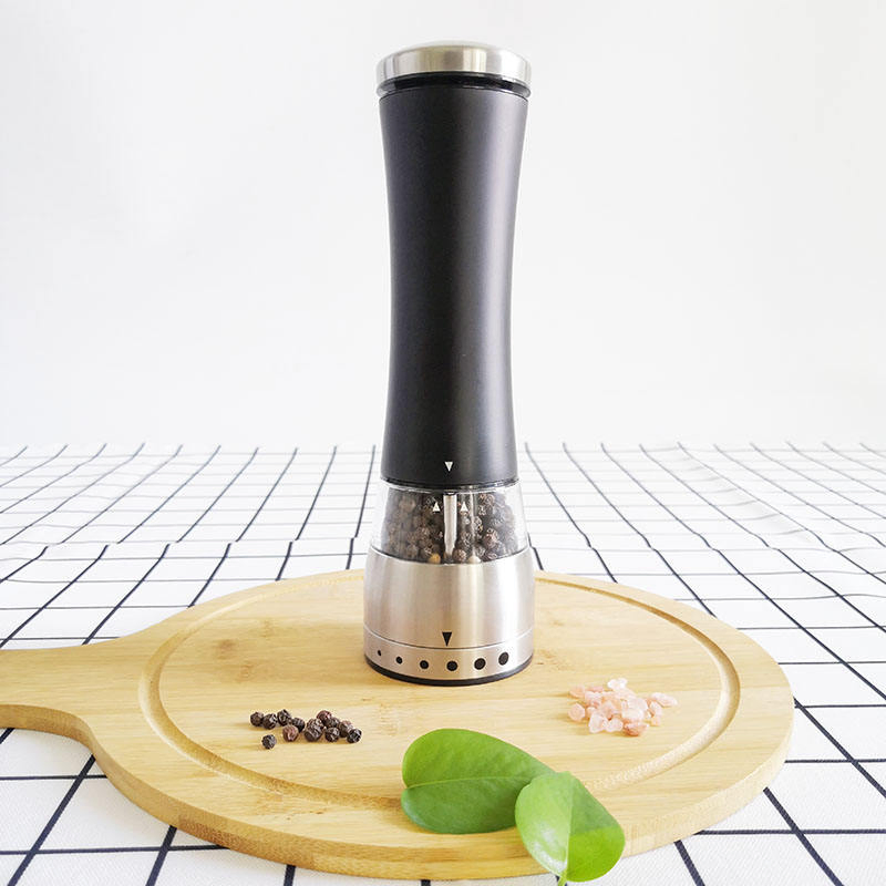 Herramientas de cocina calientes molinillo de hierbas y especias a batería molinillo eléctrico personalizado de pimienta y sal