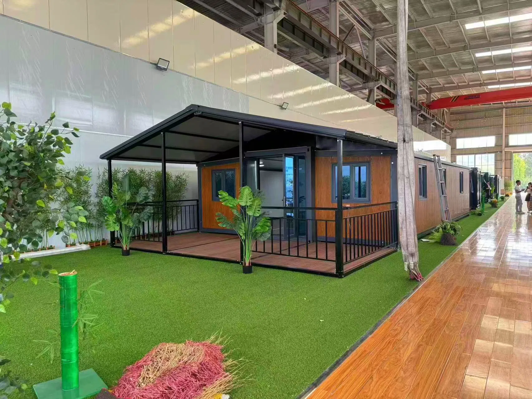 Innovative Capsule House: Prefabricated Modular Home with Steel Frame