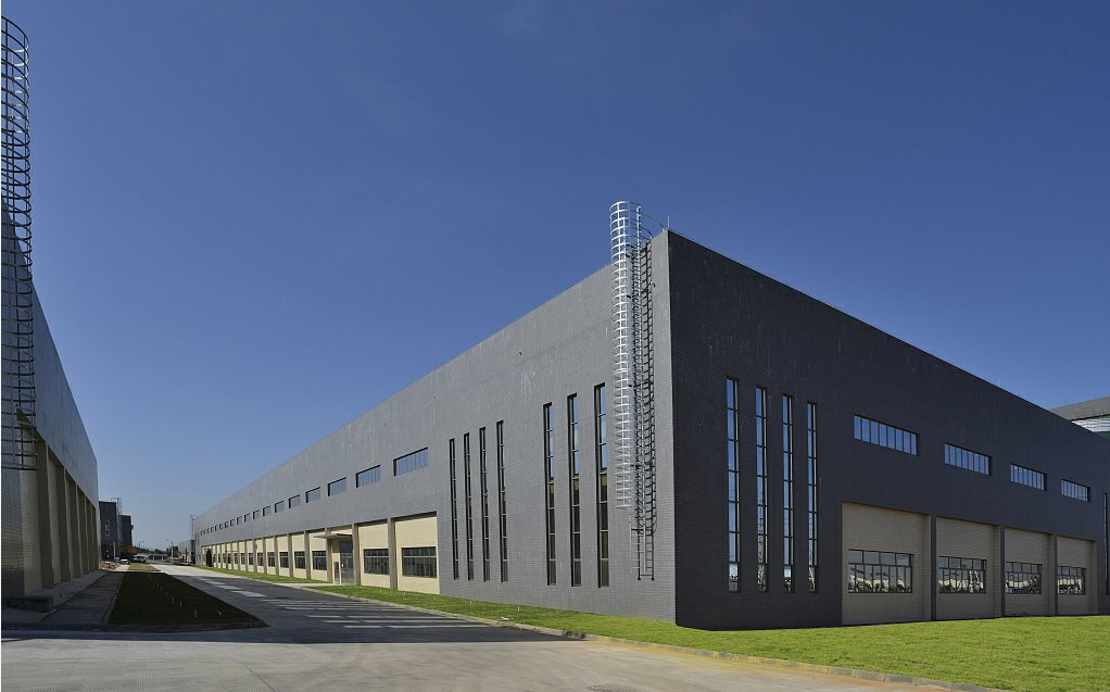 Pre-Engineering Prefabricated/ Prefab Building Workshop Building Warehouse Building Light Industrial Design Workshop Steel Frame Structure