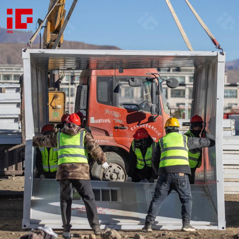 Temporary Shelter Fast Installation Earthquake Resistant Mobile Medical Stations Folding House