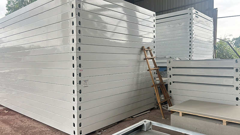 Modular Luxury Fast Install Prefab House Expandable Sturdy Camp Container Hosptital Shelter