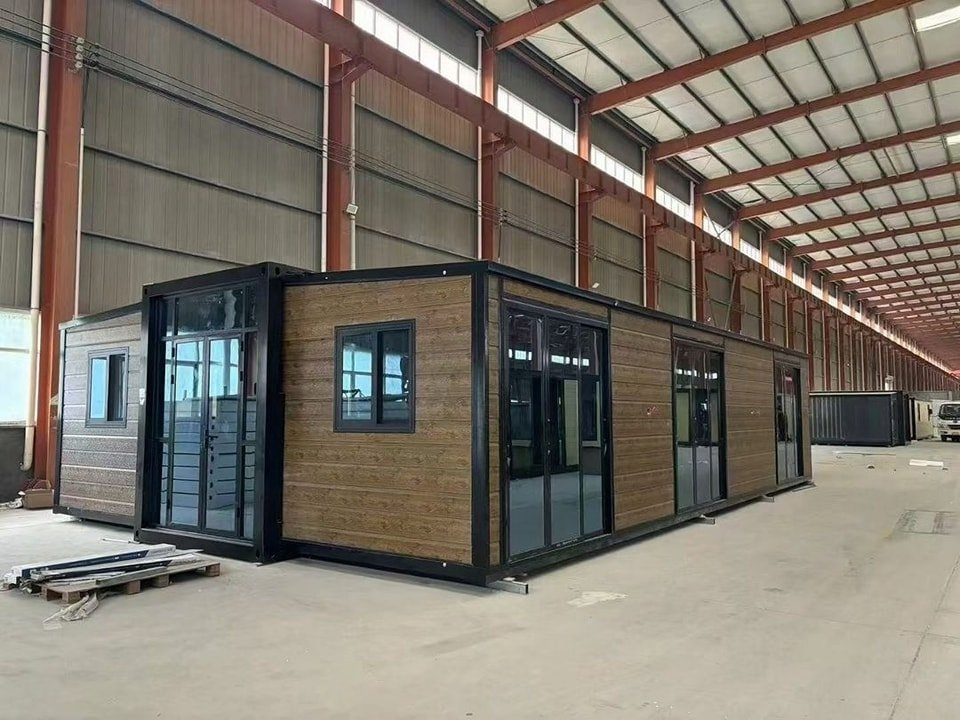 Foldable Steel Portable Modular Expandable Container House Fast Install Mobile Flat Pack 20FT 40FT Office Shop Villa Hotel Use