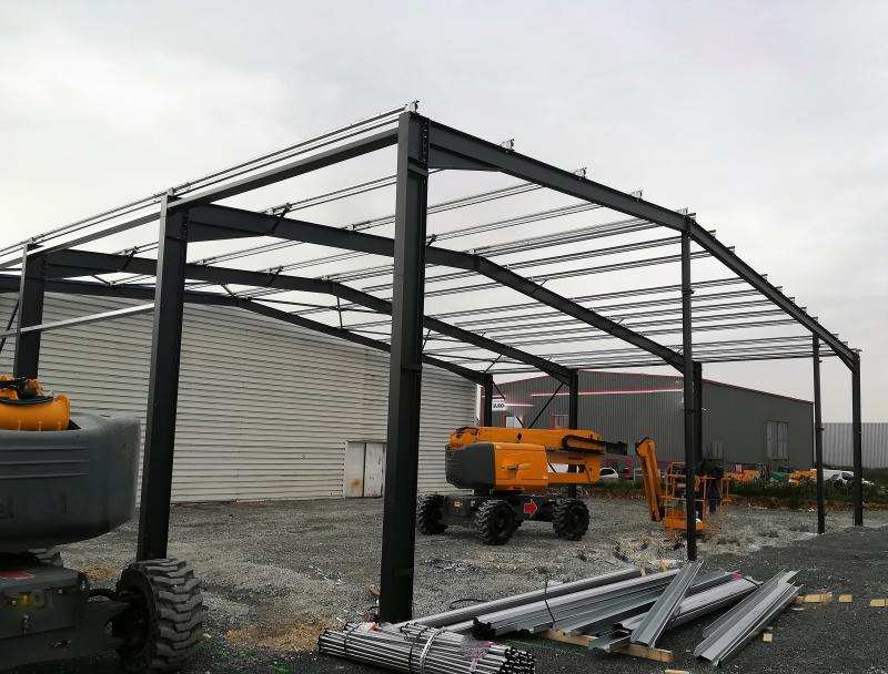 High Quality Hot-Rolled Qingdao, China Construction Building Warehouse Structure Steel Frame Workshop