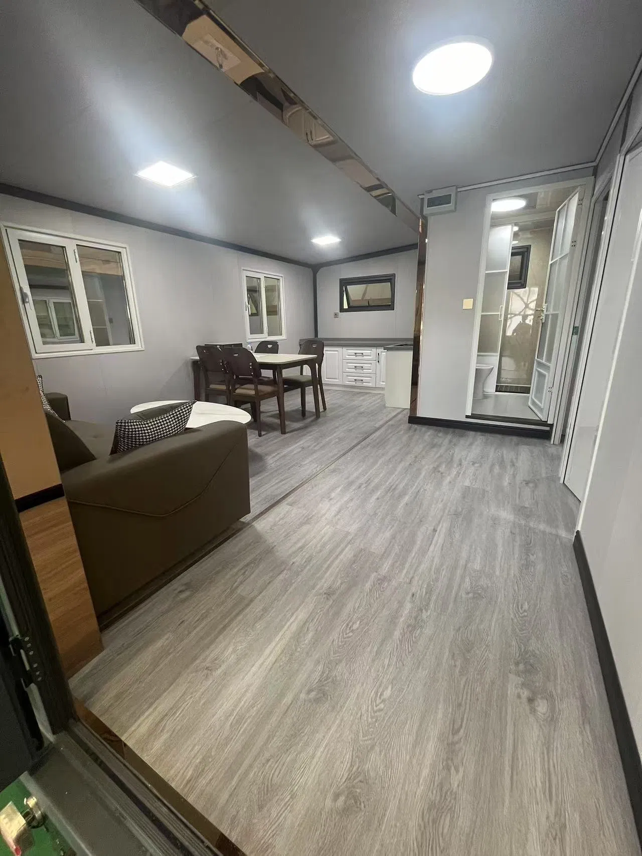 Easy Folding Prefab Modern Light Steel Container Expandable House