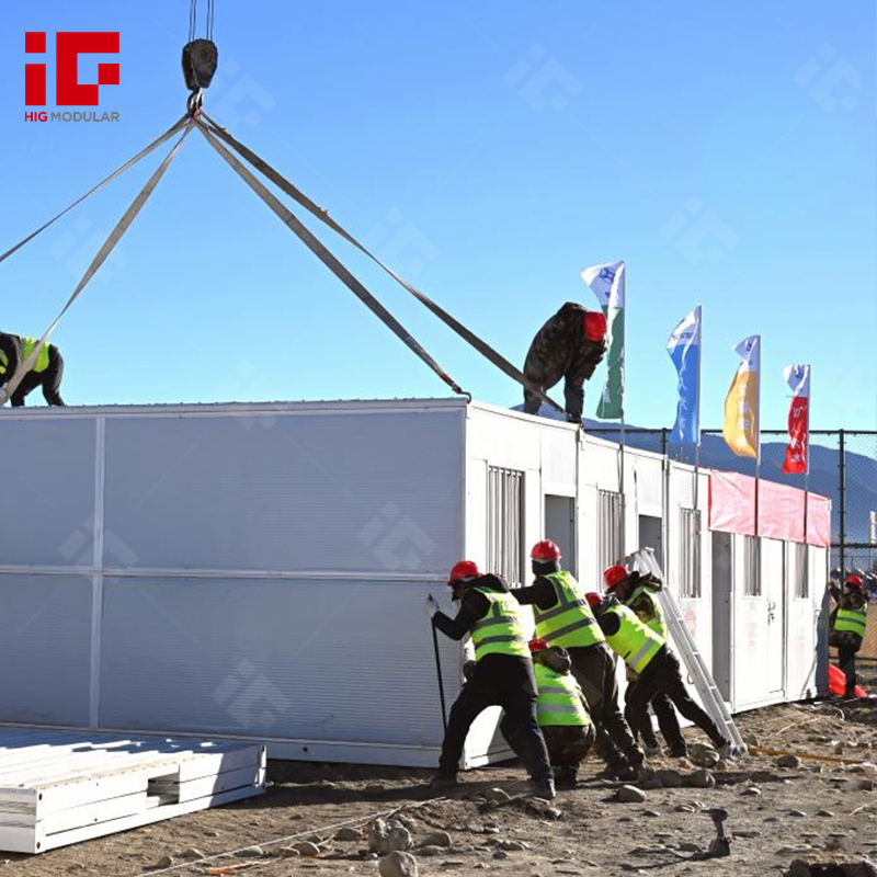 Temporary Shelter Fast Installation Earthquake Resistant Mobile Medical Stations Folding House