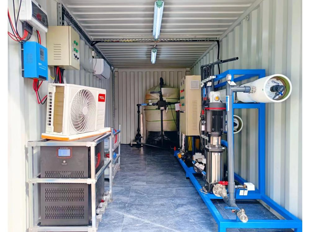Solar Containerised Water Treatment Plant Container Mobile Reverse Osmosis Swro Desalination Plant Brackish Water Filtration System Salt Water Purification
