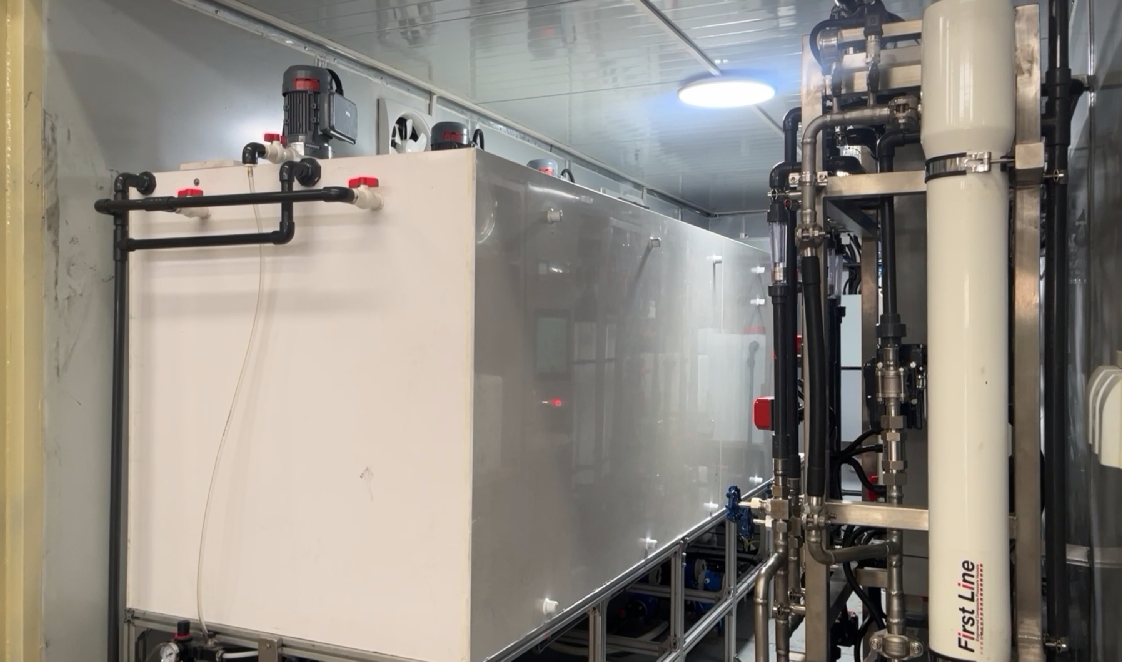 Containerized RO Water Equipment RO System Installed in 20gp Container for Drinking Water Production with Factory Price