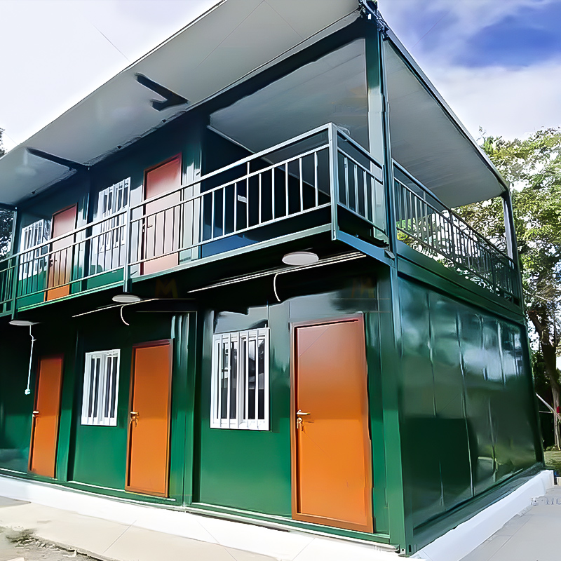 Durable Emergency Shelter: Compact Folding Design for Disaster Relief