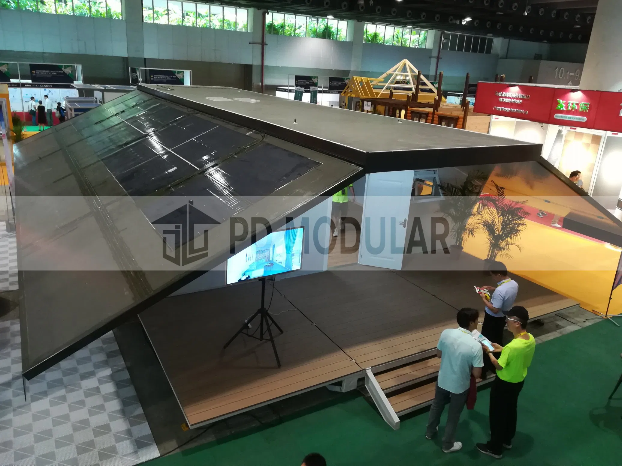 Galvanized Steel Frame Modular Prefab Standard Living Container Buildings