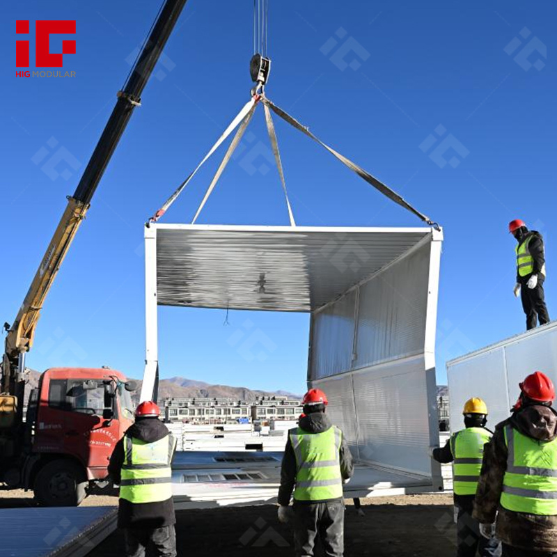 Temporary Shelter Fast Installation Earthquake Resistant Mobile Medical Stations Folding House