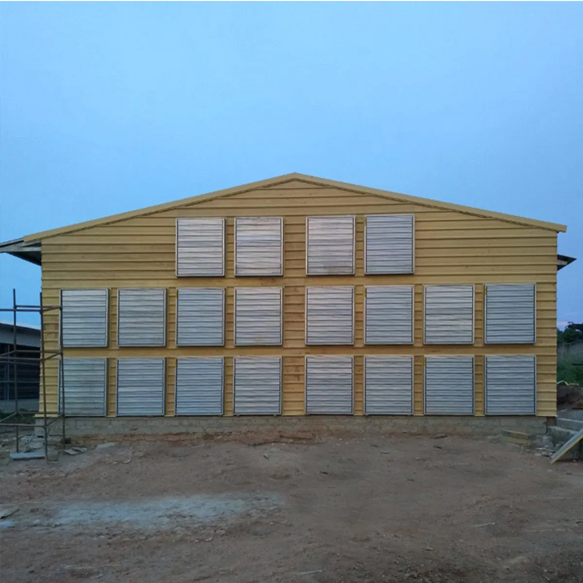 Low Cost Easy Install Prefabricated Prefab Portable Modern Mobile Expandable Luxury Shipping Container Light Steel Structure Chicken Poultry Frame House