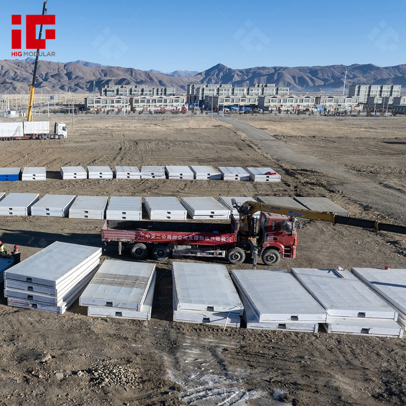 Temporary Shelter Fast Installation Earthquake Resistant Mobile Medical Stations Folding House