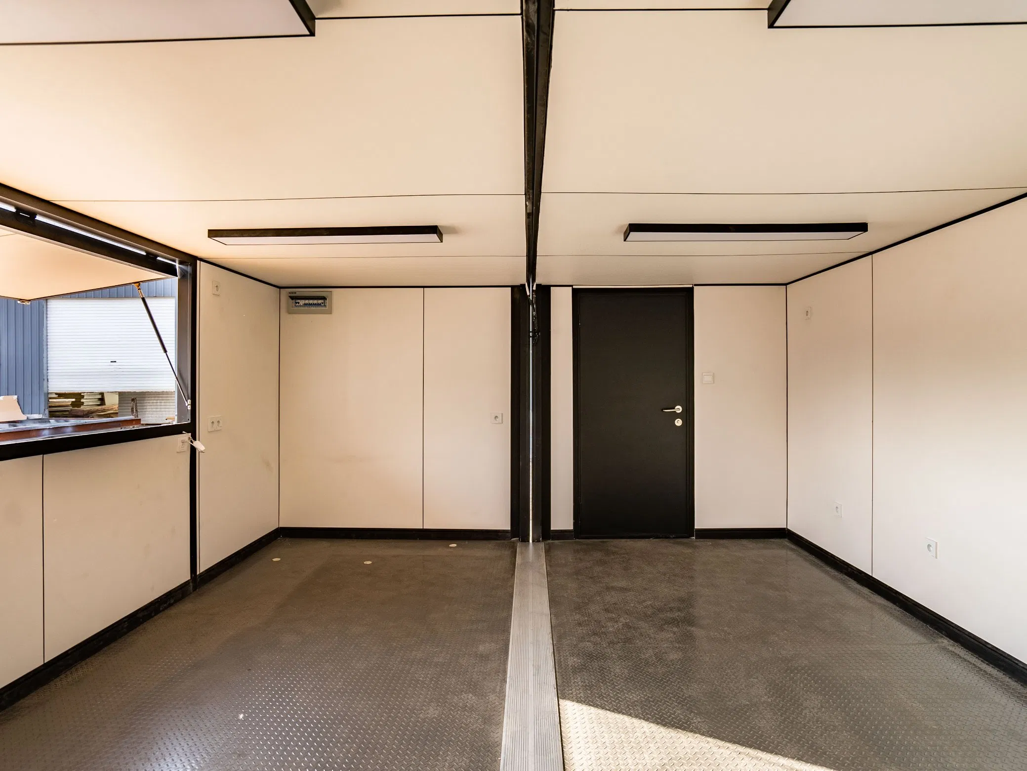 20FT Prefab Container Clothing Store Container Kiosk Booth Mobile Shop