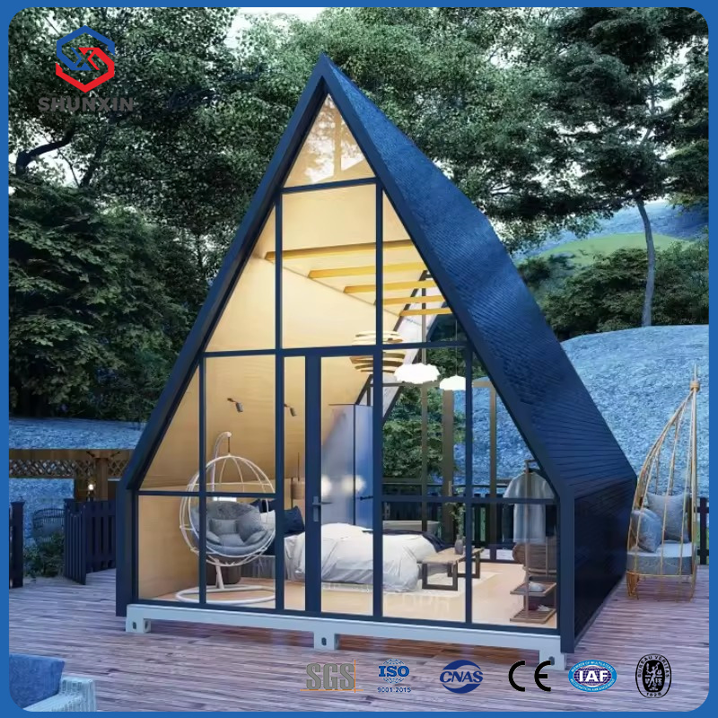 Luxury Modern Prefabricated Capsule Villa for Stylish Living