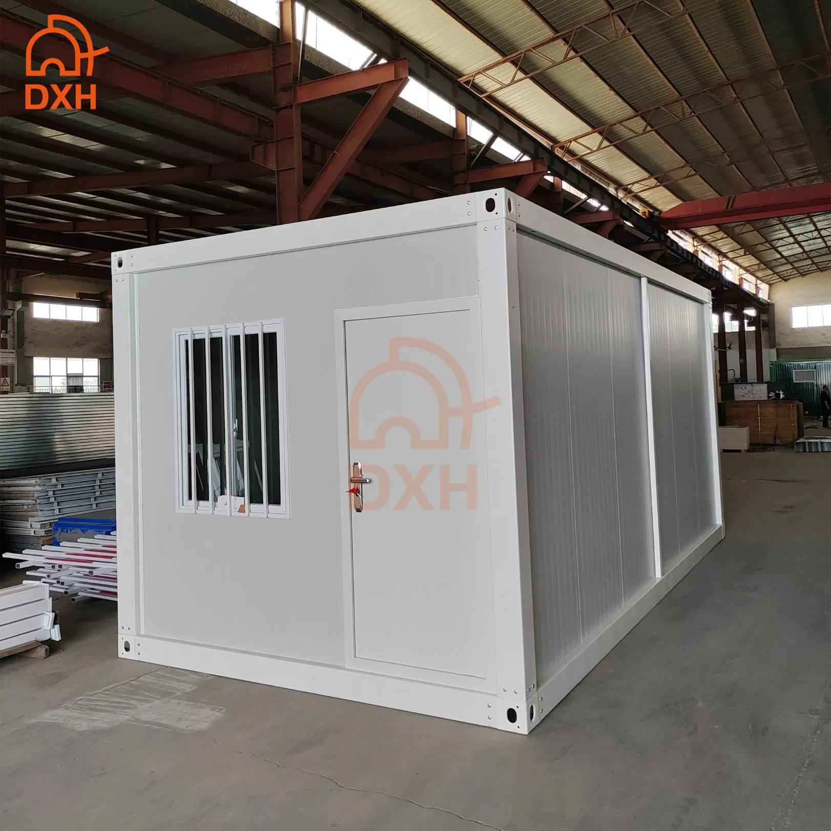 Dxh Prefab Camping Office Hotel School Hospital Living Dormitory Meeting Room Warehouse Mall Shop Apartment Flat Pack Container House for Sale