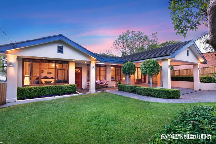 Luxury Light Prefabricated Multi-Storey Quick-Install Steel Structure Villa for Office/Hotel/Residential