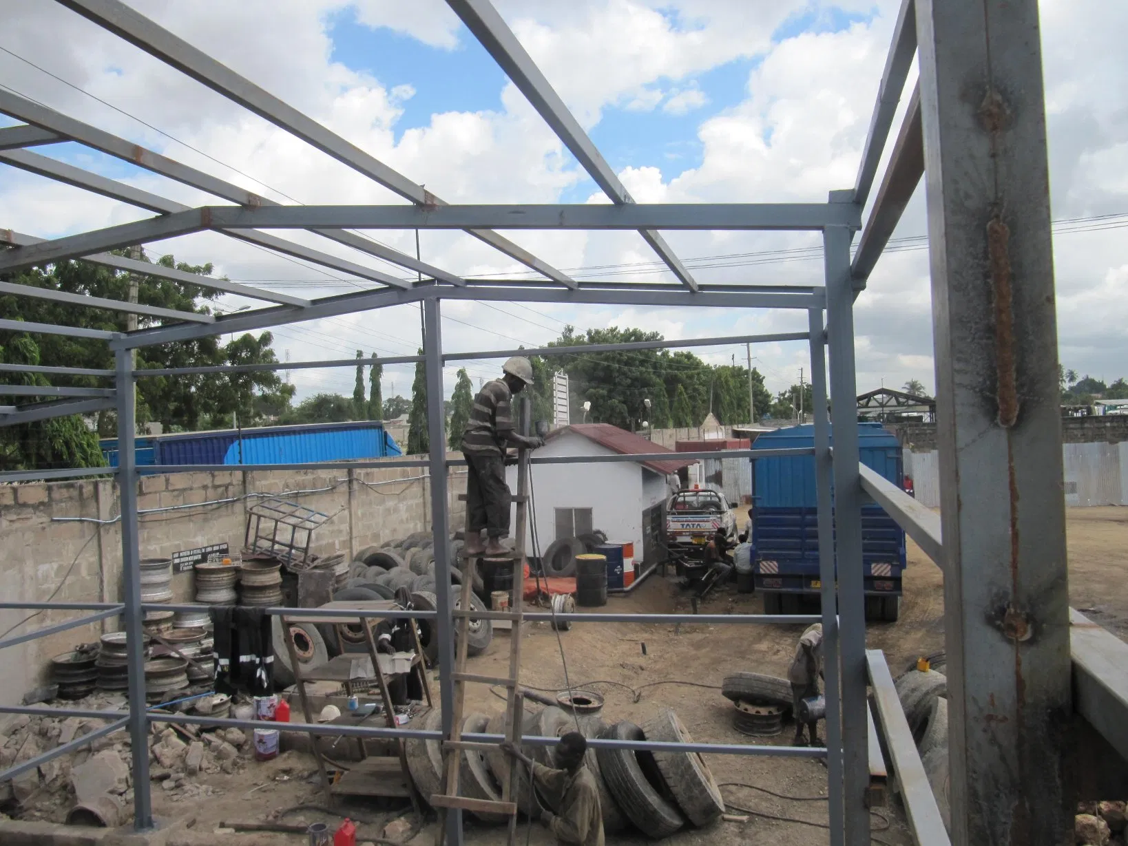 Modern Prefabricated/ Prefab Light Construction Steel Frame Structure Material Warehouse Metal Building