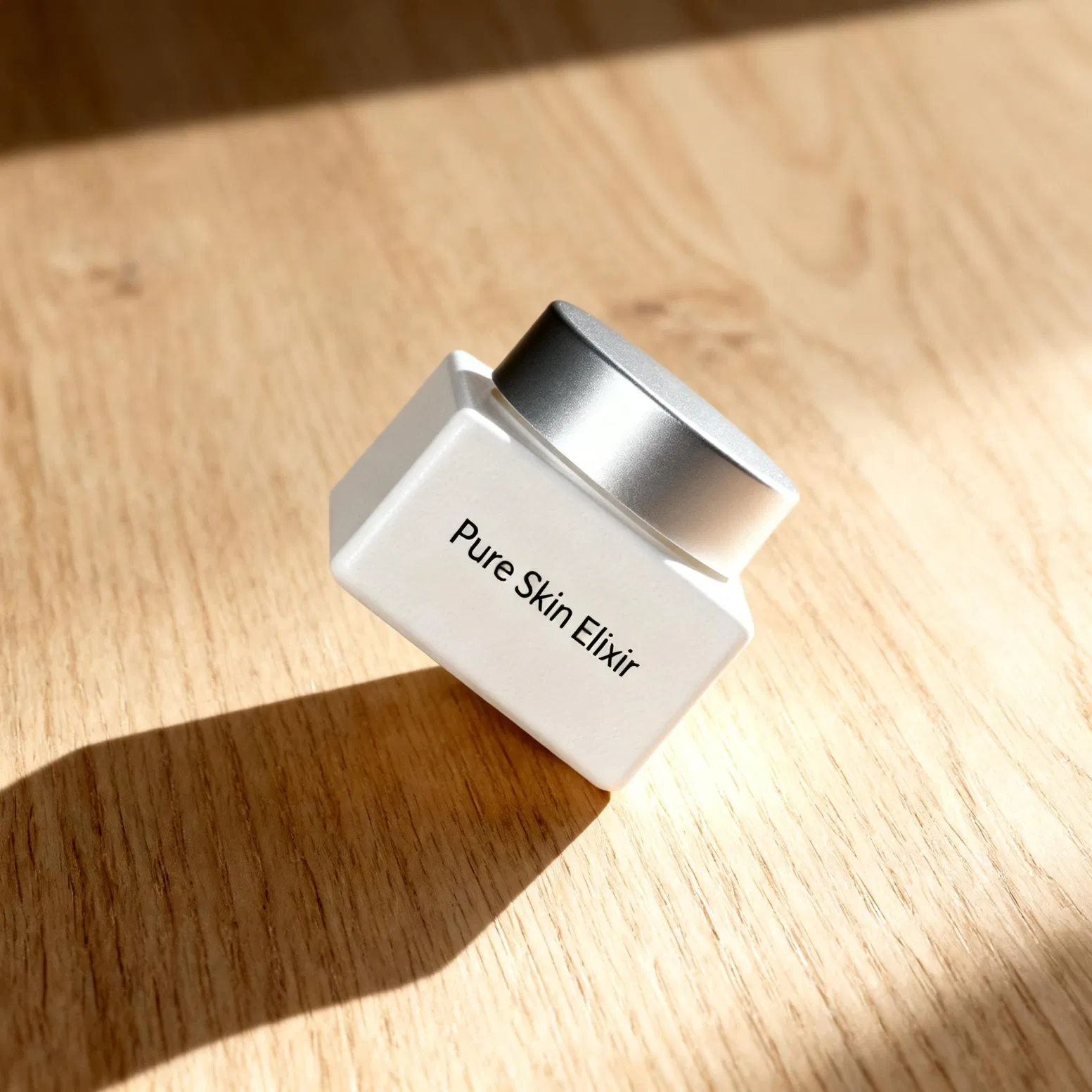 Anti-Wrinkle Soothing Face Cream with Rehmannia Chinensis Root Extract and Houttuynia Cordata Extract for Mature and Sensitive Skin and Custom OEM