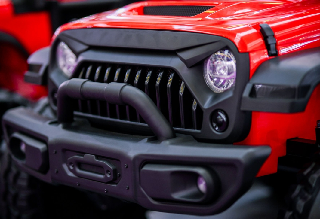 2 Seater Ride on Toy Car for Kids, 24V 4WD Ride-on Truck Kids Electric Car with Remote Control, 4X200W Motors