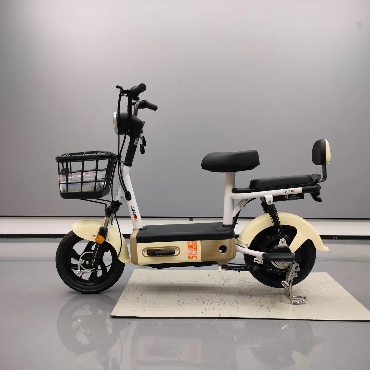 The New Year Gift Factory Direct Big Sale High Speed &amp; Long Range Custom Portable Stylish Lightweight Electric Scooter for Women &amp; Kids Urban Adventures