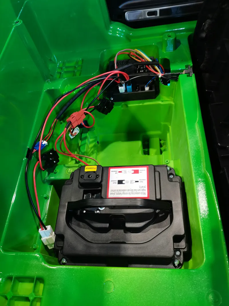 Mercedes Benz G63 Open Doors