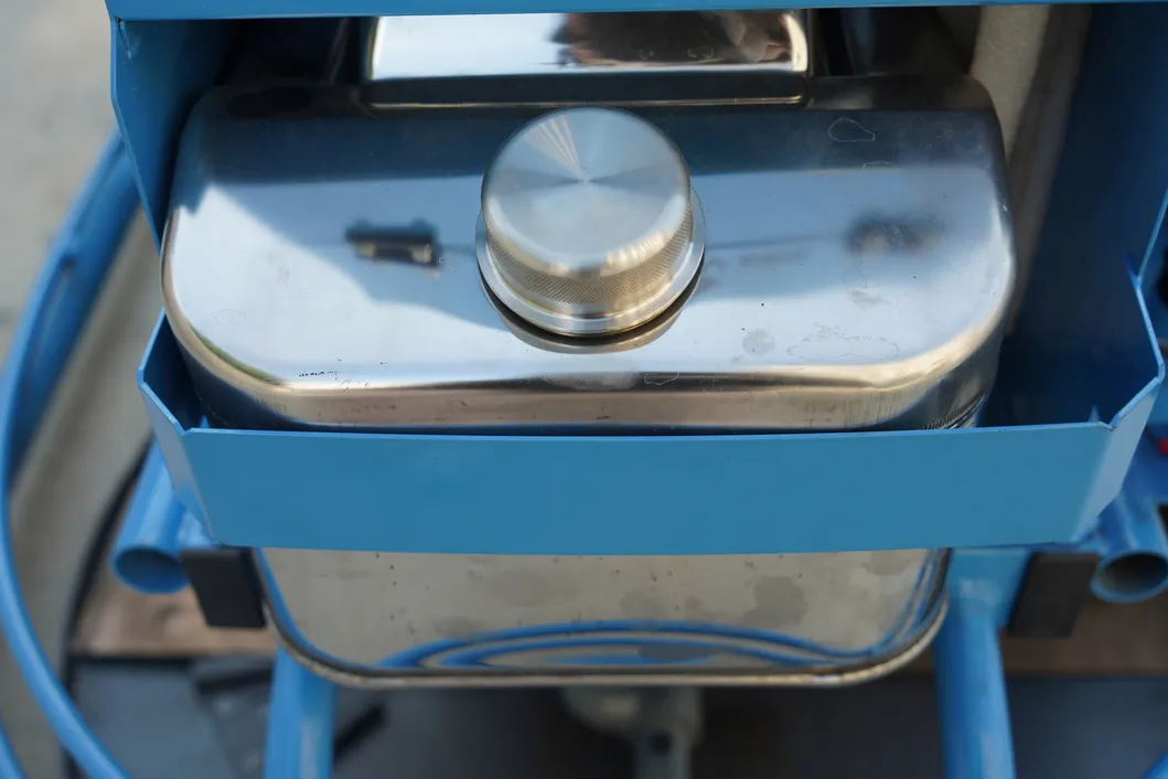 Heavy Duty Construction Machine