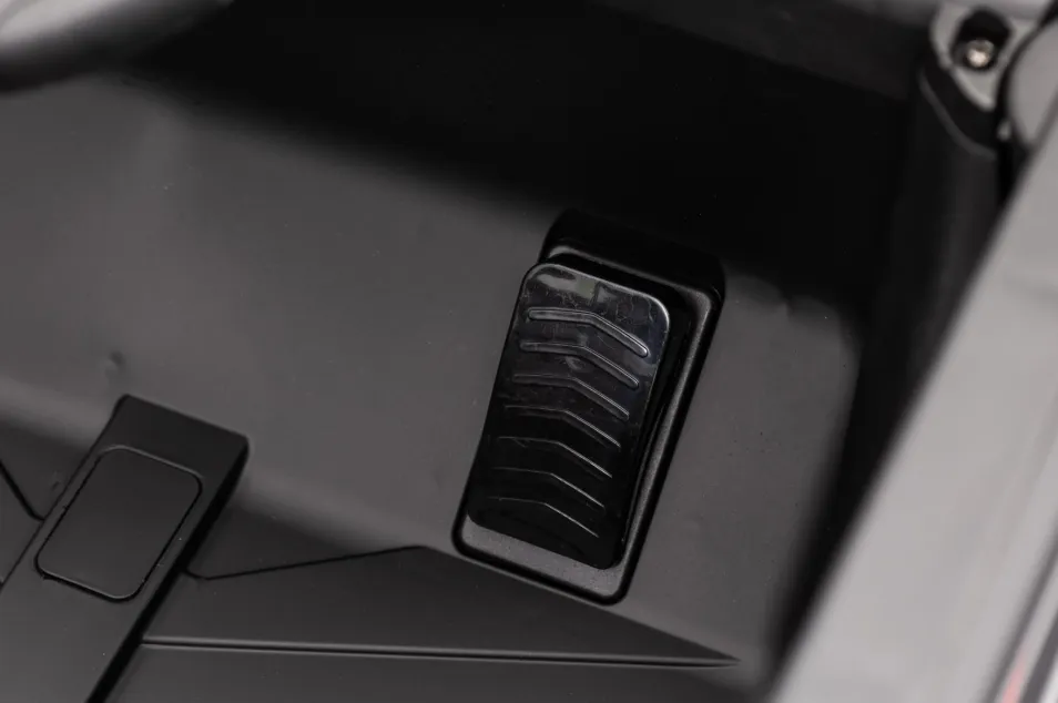 Kids UTV Suspension Detail