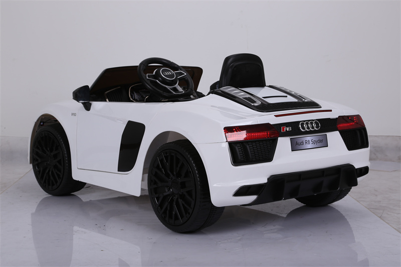 6V Licensed Audi R8 Kids Electric Ride on Car Toy