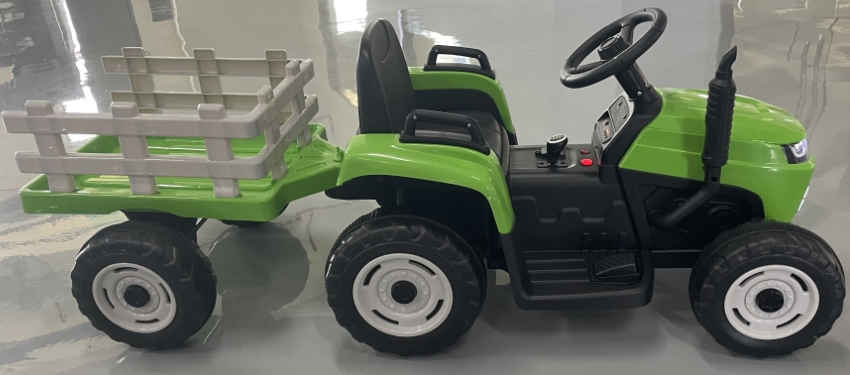 Ride on Tractor with Detachable Trailer, 12V Kids' Electric Vehicles, LED Headlights, Remote Control Tractor Toys for Kids 3+