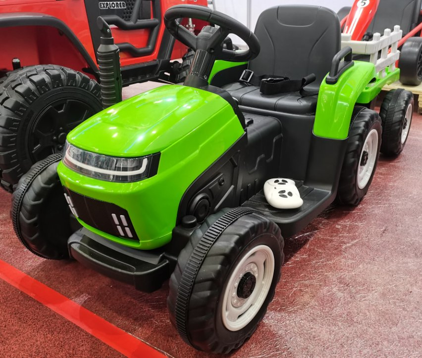 Ride on Tractor with Detachable Trailer, 12V Kids' Electric Vehicles, LED Headlights, Remote Control Tractor Toys for Kids 3+