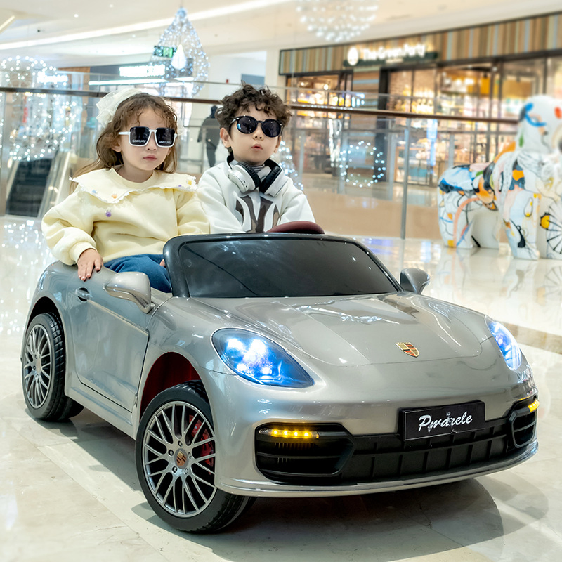 2023 Licensed Painting 4WD Kids RC Toy Car Children Electric Sport Supercar