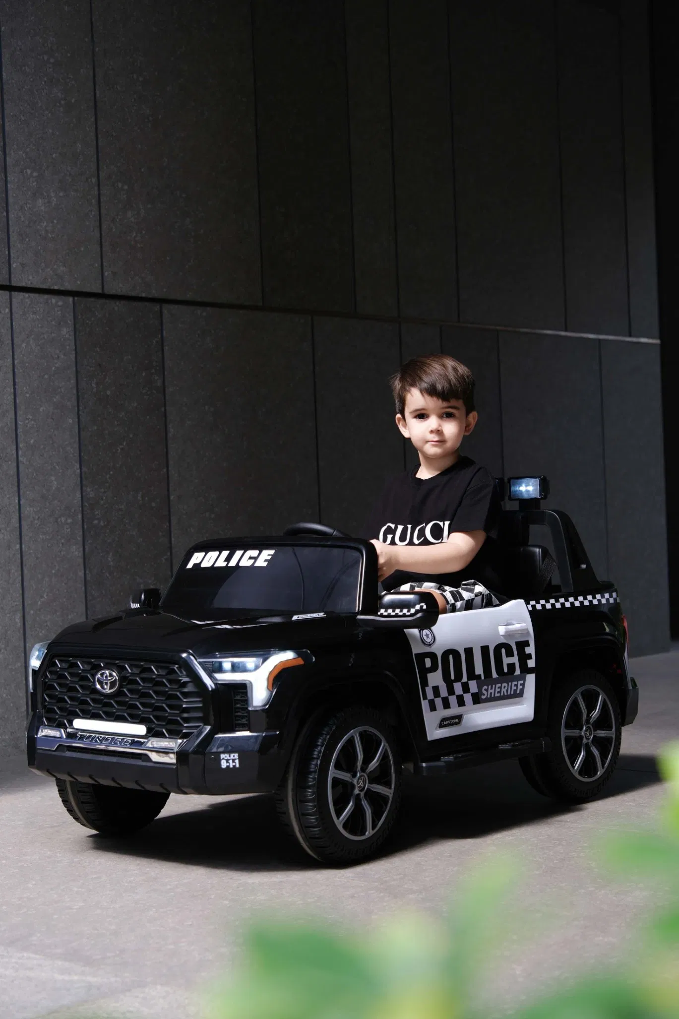 Official Toyota Kids Pickup Truck Electric Ride-on Toy with Bluetooth &amp; LED Lights-Cops