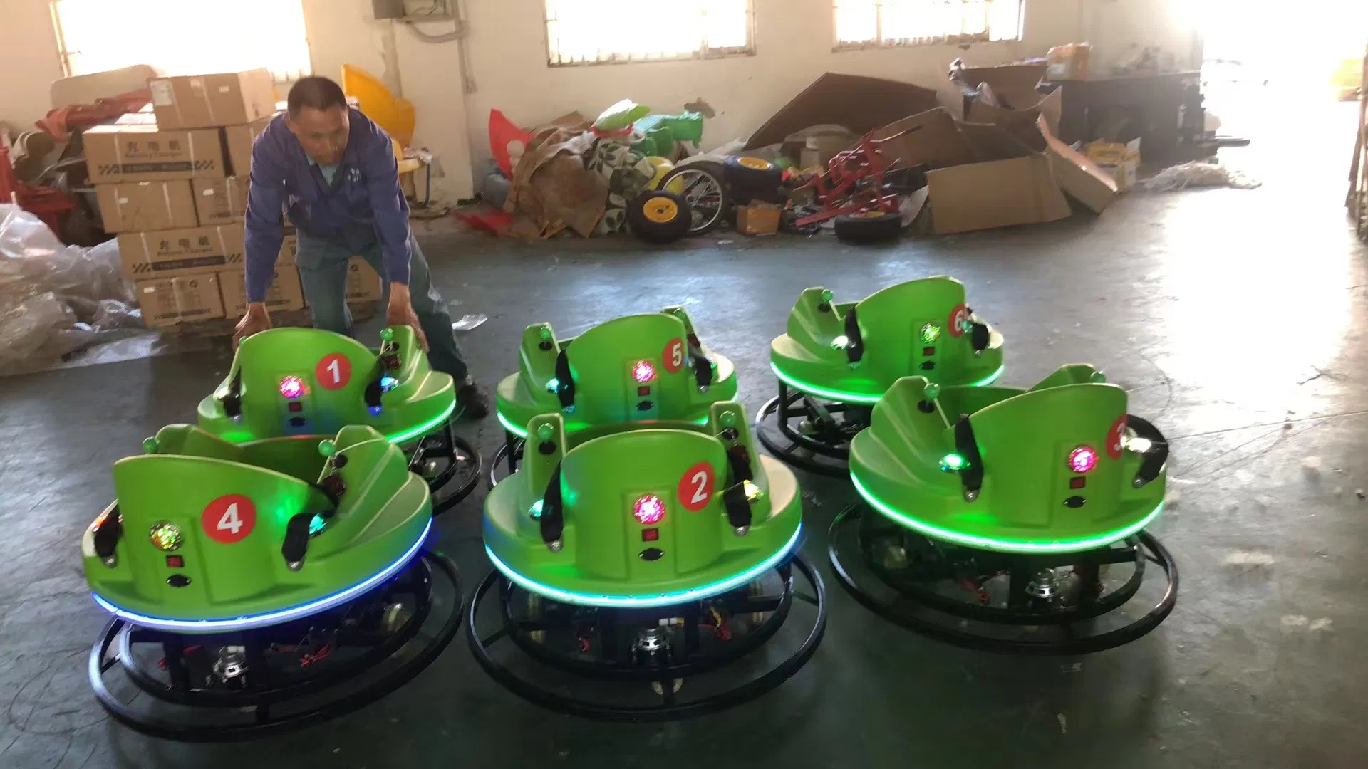 Qiqu 360 Degree Spin for Kids Amusement Park Inflatable Electric Bumper Car