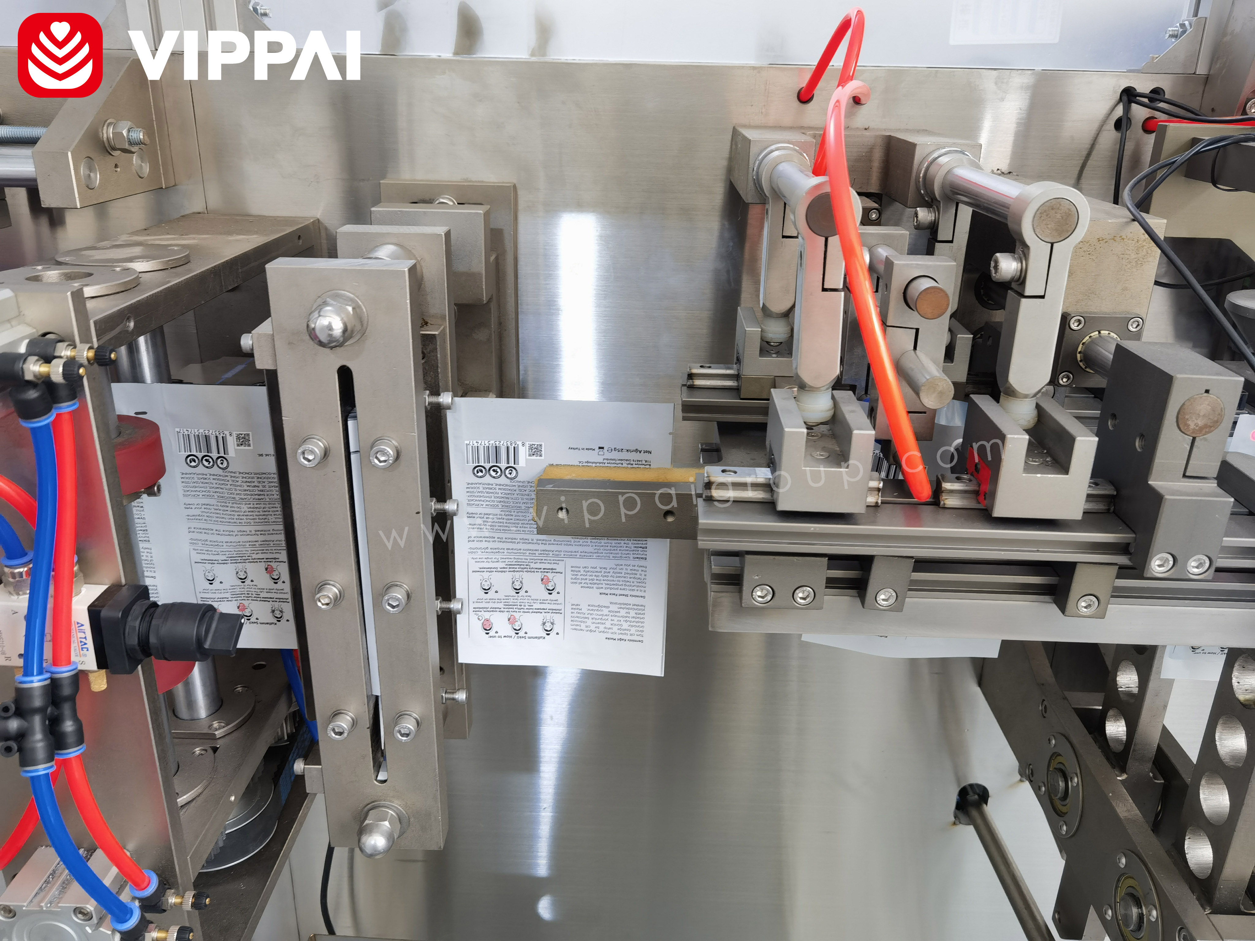 VIPPAI 2026 Hot Facial Makeup Cleaning Face Sheet Masking Sheets Folding and Filling Machine Production Line