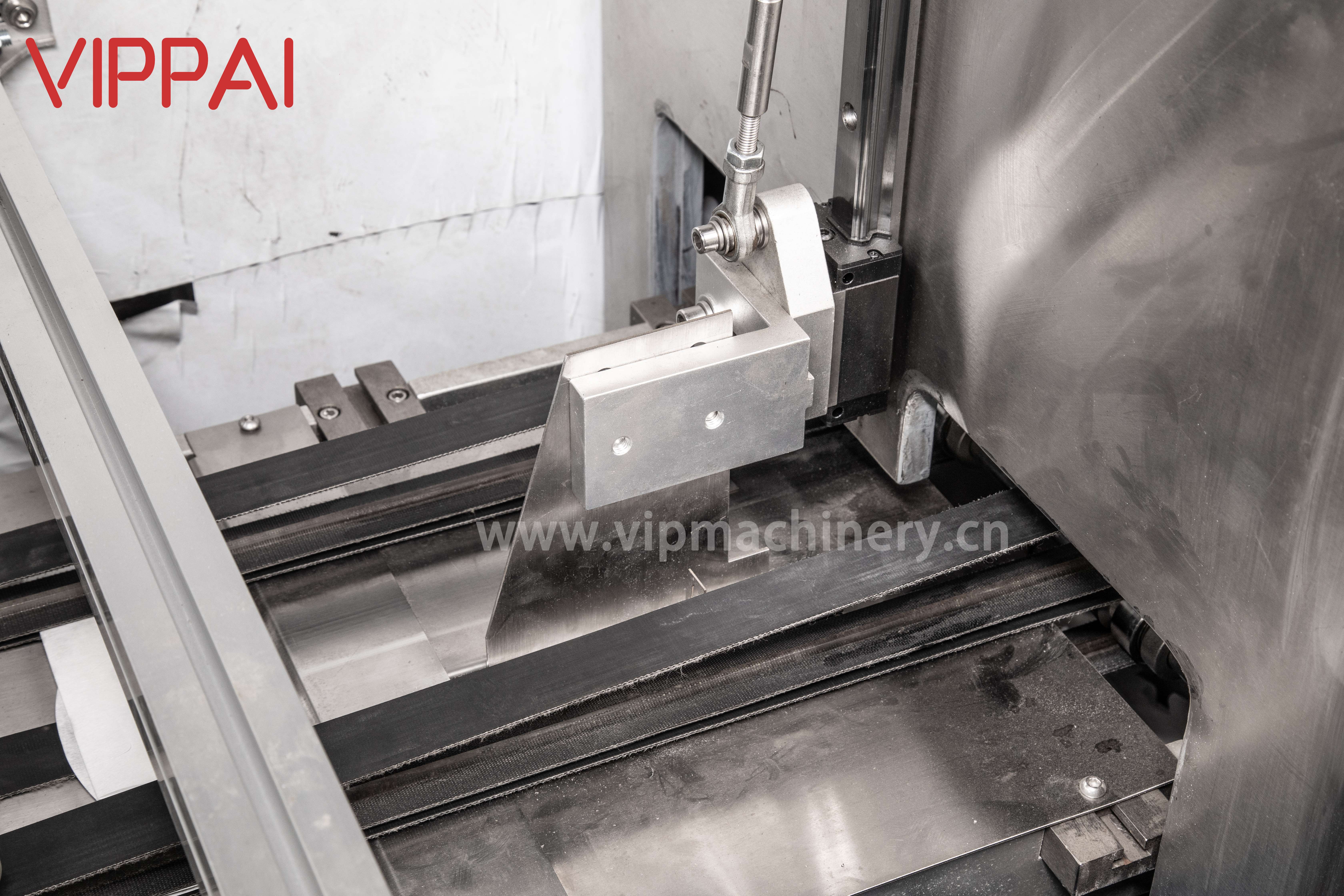 Third Folding Device