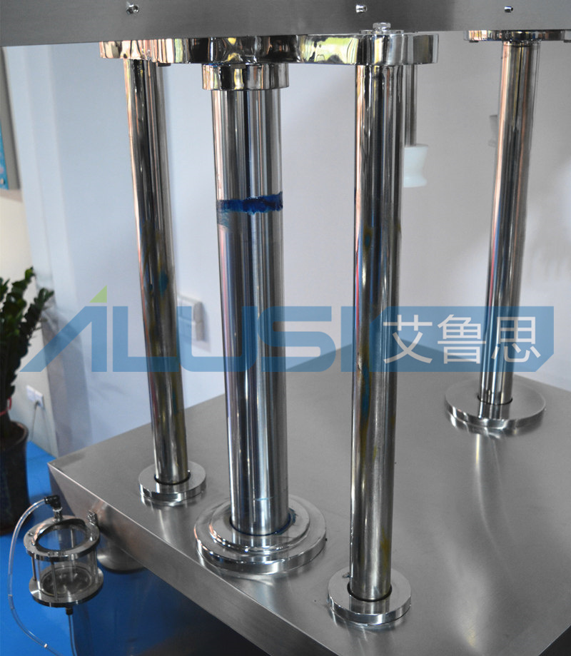 Hydraulic lifting
