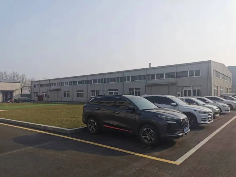 رموش صناعية سميكة طبيعية مصنوعة يدويًا جزئيًا لمهرجان