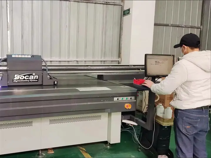 UV printing process applying full colour graphics to sign faces and substrates