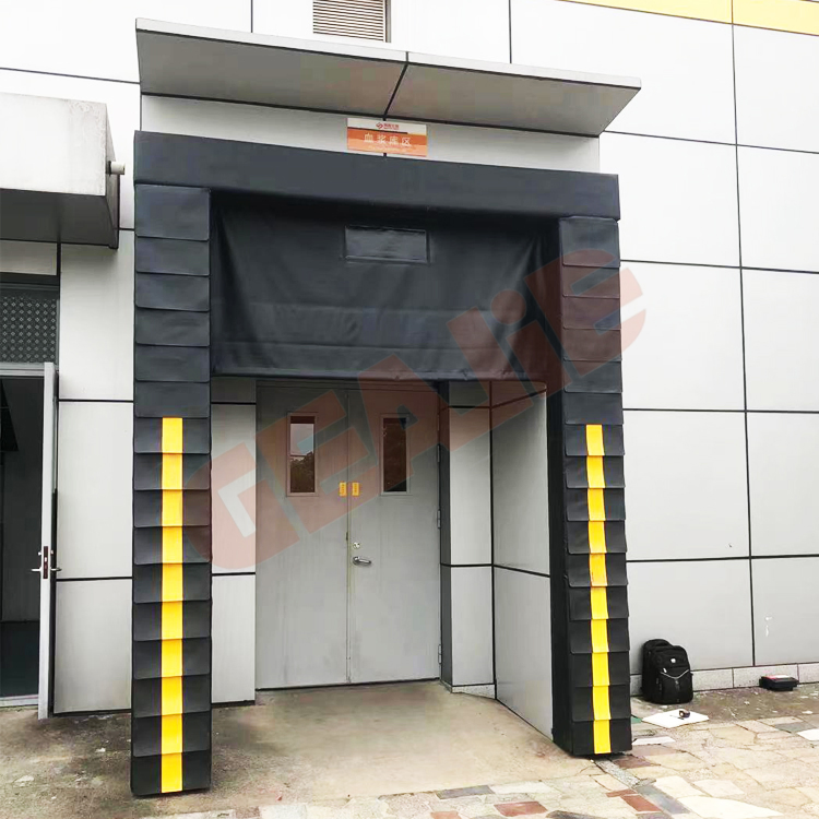 2026 CE Certified Factory Price New Industrial Dock Seal Dock Shelter