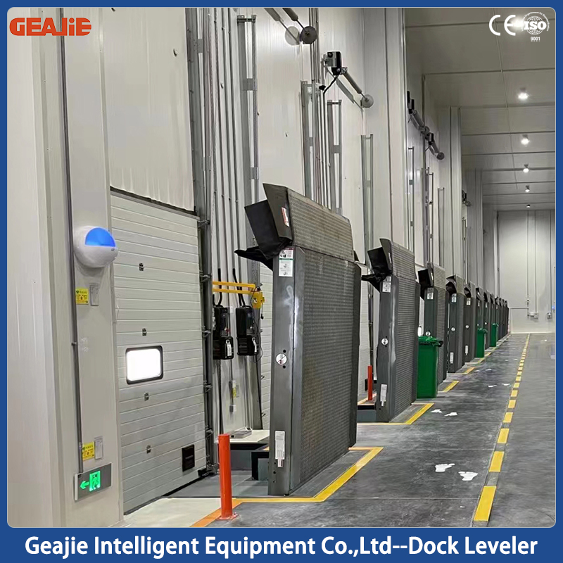 Telescopic Lifting Platform Automatic Loading Equipment Lift Table Factory Price Industrial Dock Ramp Hydraulic Dock Leveler