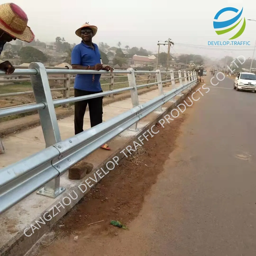 Hot DIP Galvanized Anti-Collision Steel Highway Bridge Guardrail for Road Safety