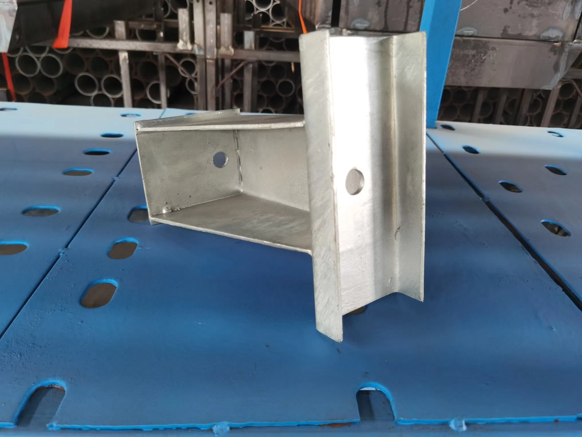 Galvanized Highway H Square Round U C Sigma Post Guardrail Anti-Collision Durable Road Safety Barrier