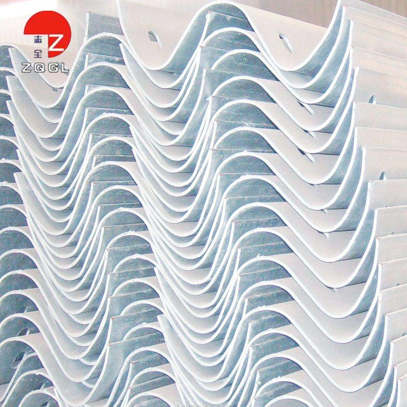 W Beam Guardrail Steel Highway Road Safety Barrier Anti-Collision Barricades and Flex Beam Guardrail