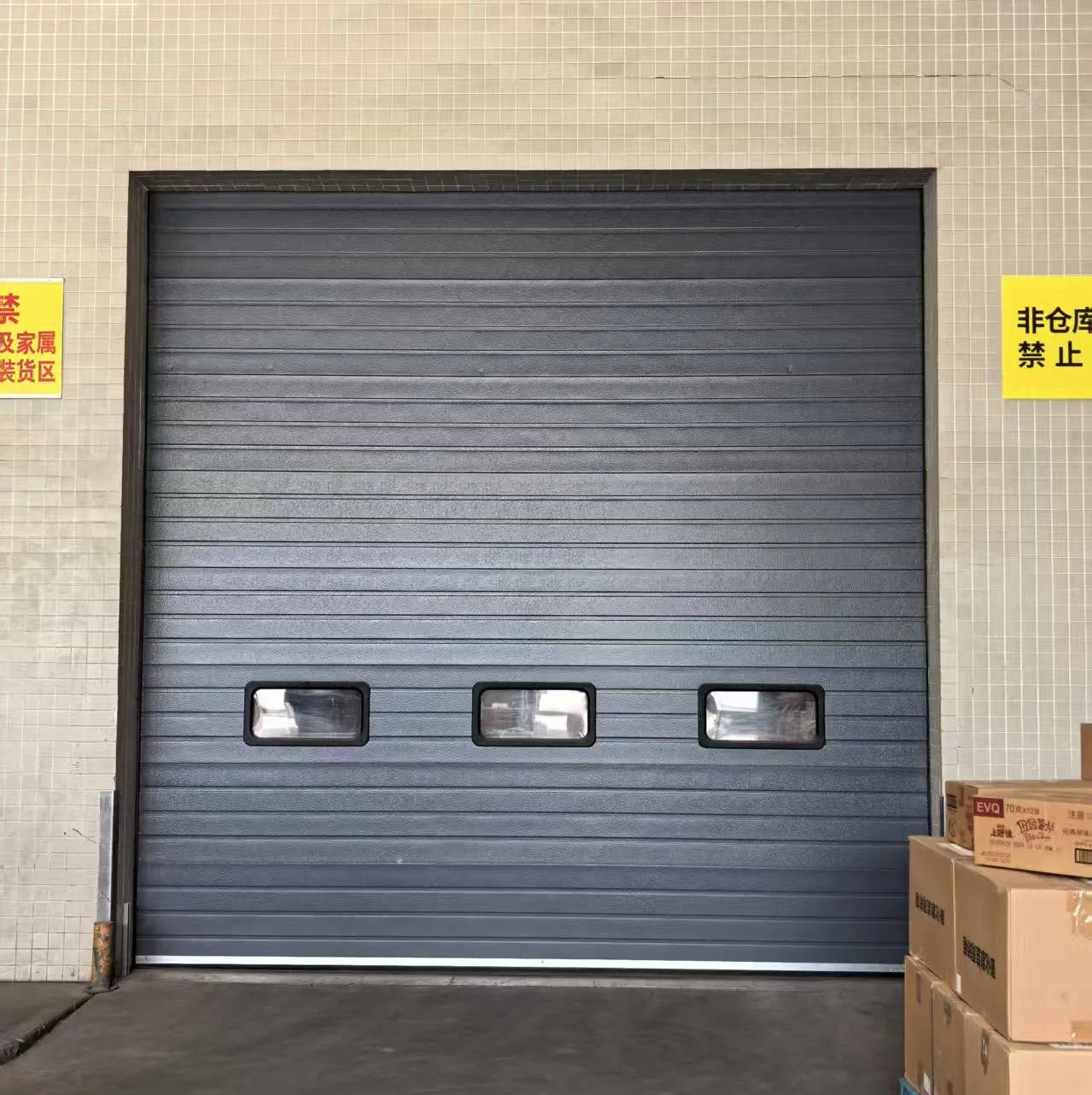 Auto Galvanized Steel Warehouse Industrial Sectional Automatic Safety Overhead Sliding Garage Lifting Exterior Doors